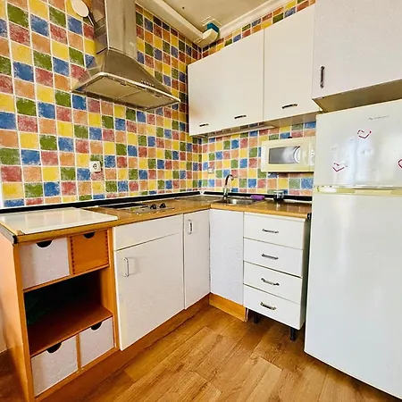 Apartment Magnificent On The Beachfront, Cleaning Included